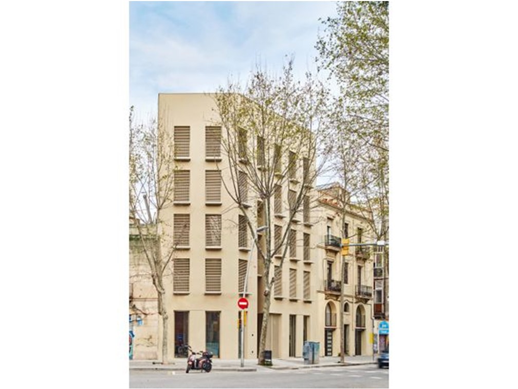 Llacuna (Barcelona) por Arquitectura-G. Fotografías  de José Hevia
